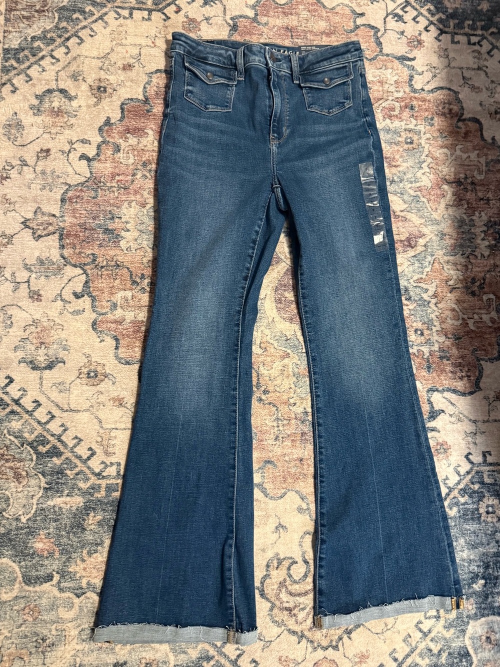 NWT AMERICAN EAGLE / Next Level Stretch Super High Rise Flare Jeans Size 8/29W